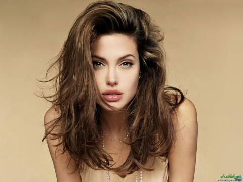 макияж и прическа Анджелины Джоли
